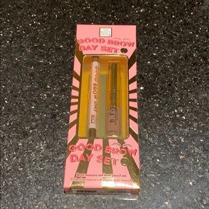 NEW Good Brow Day set